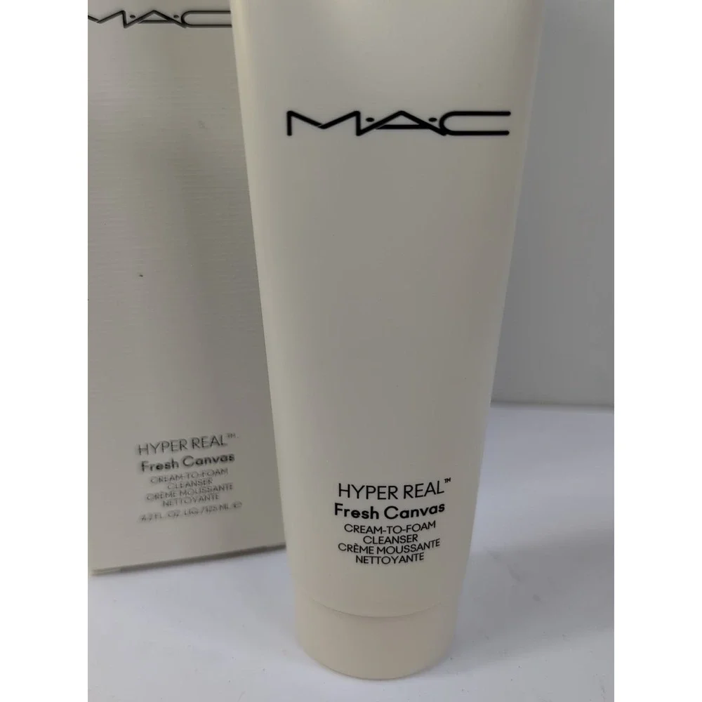 MAC Hyper Real Fresh Canvas Cream-to-Foam Cleanser 4.2 fl oz